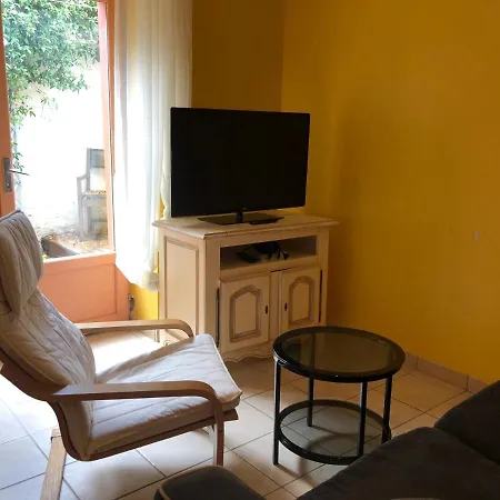 Romantic House - Entrance To The Medieval Castle *